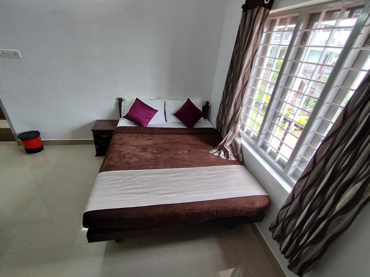 Firefly Resort Kanthalloor Esterno foto