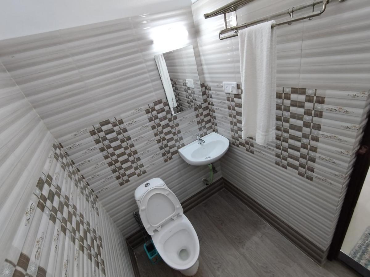 Firefly Resort Kanthalloor Esterno foto